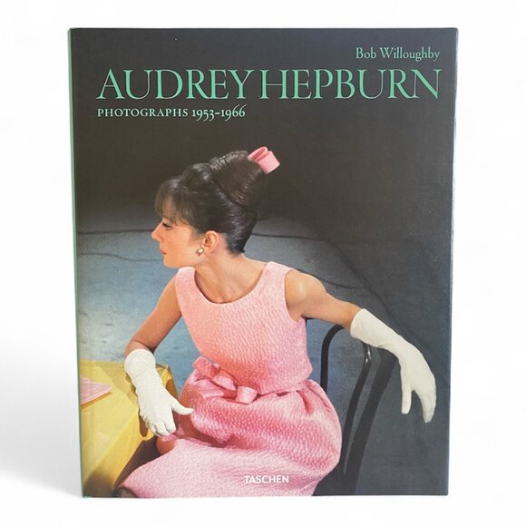 Audrey Hepburn Photographs 1953-1966 By Bill Willoughby - Picture 1 of 12